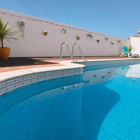 Sunny With Pool & View - 5 Min Βίλα Saltadouro